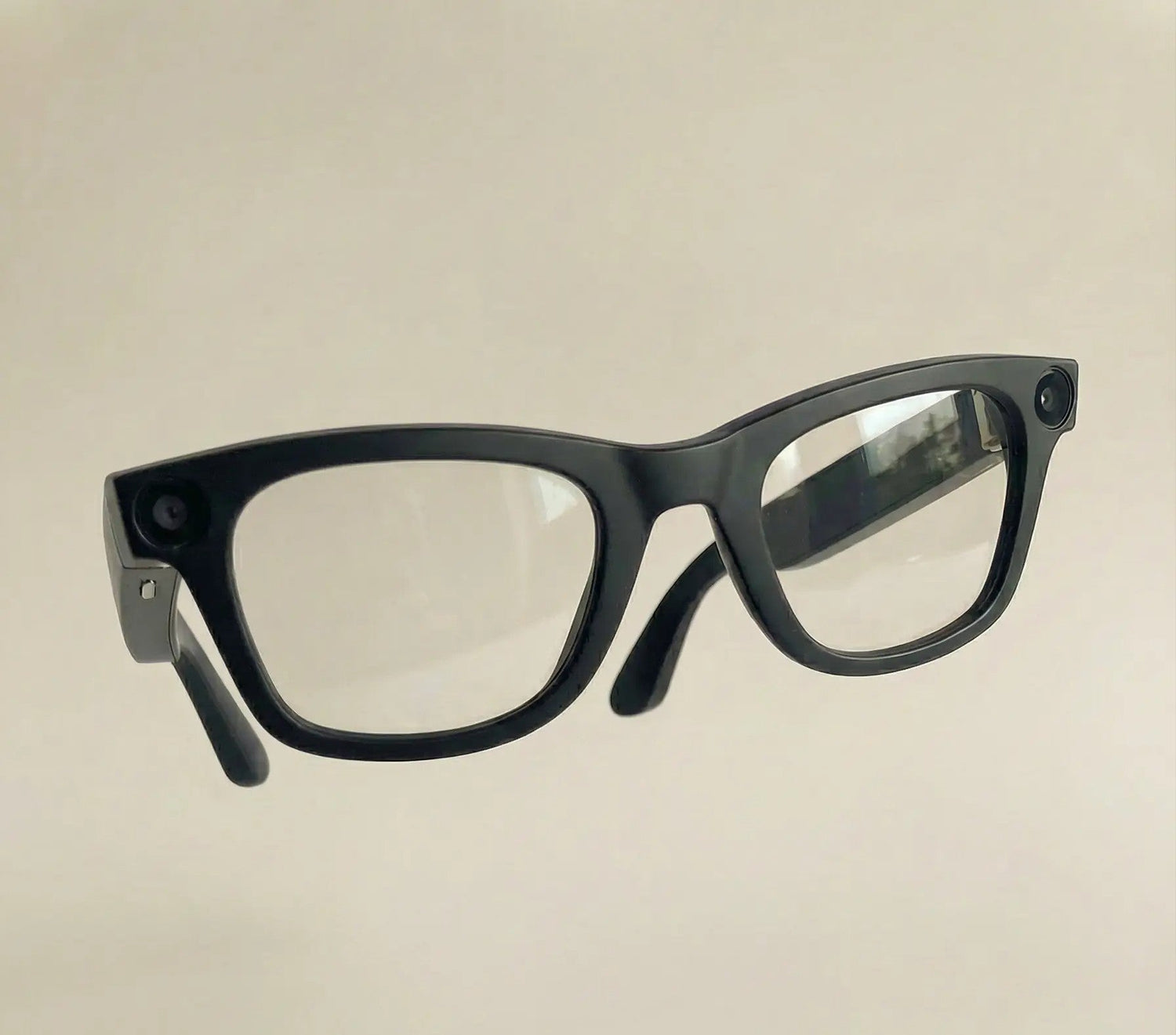 Lunettes caméra intelligentes ViewAI noires avec caméra intégrée et design minimaliste